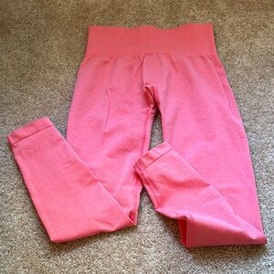 NVGTN leggings in Coral